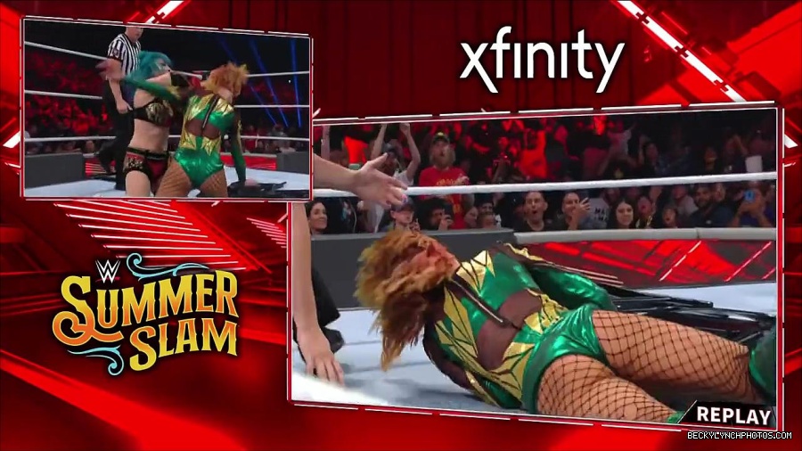 WWE_RAW_4th_July_2022_720p_WEBRip_h264_mp4_008496044.jpg