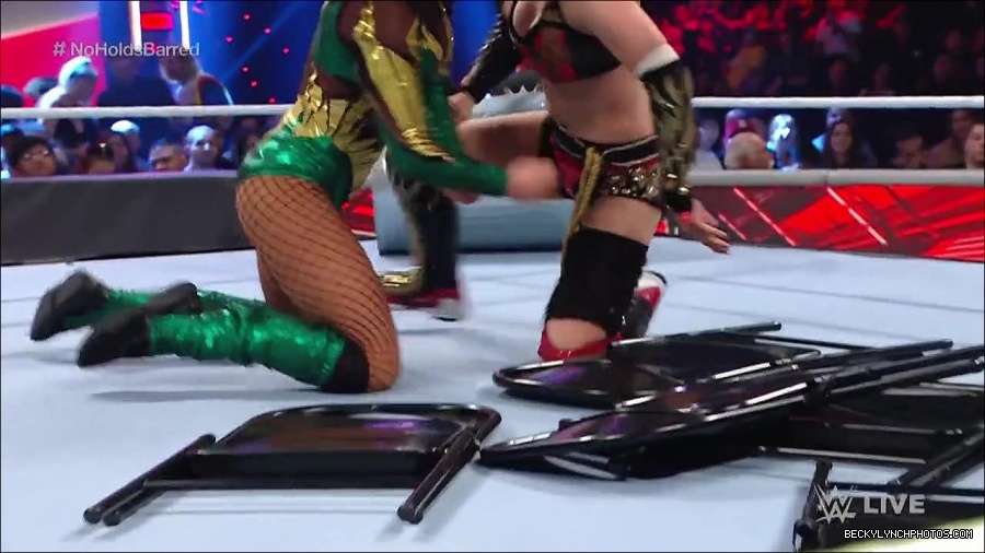WWE_RAW_4th_July_2022_720p_WEBRip_h264_mp4_008498447.jpg