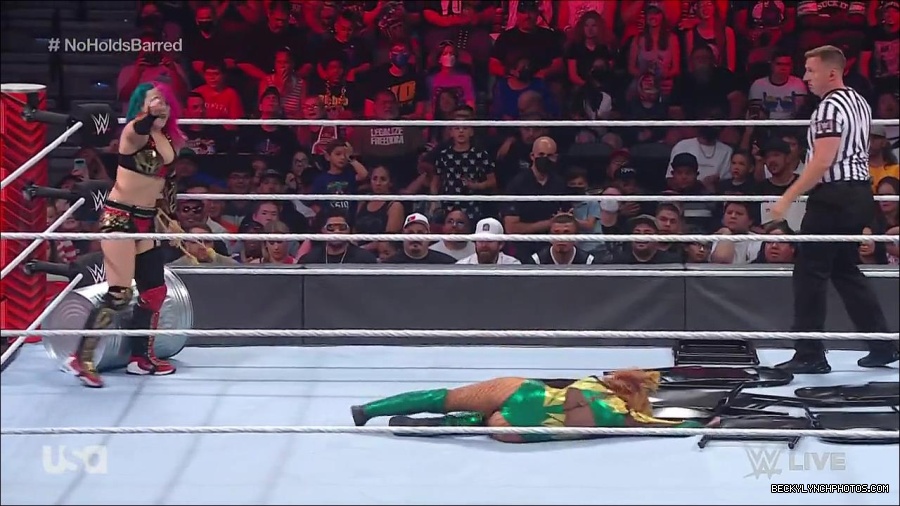 WWE_RAW_4th_July_2022_720p_WEBRip_h264_mp4_008500849.jpg