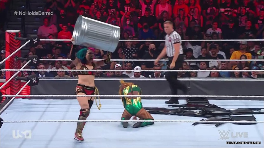 WWE_RAW_4th_July_2022_720p_WEBRip_h264_mp4_008505253.jpg
