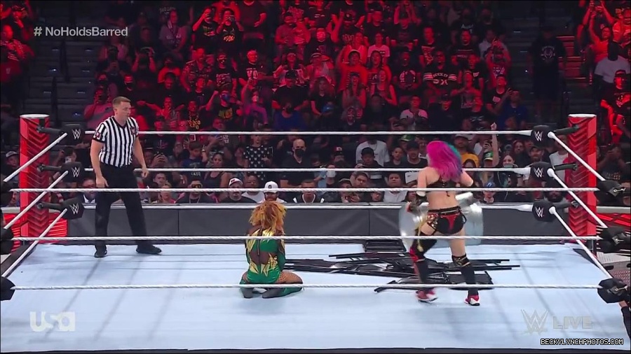 WWE_RAW_4th_July_2022_720p_WEBRip_h264_mp4_008507656.jpg