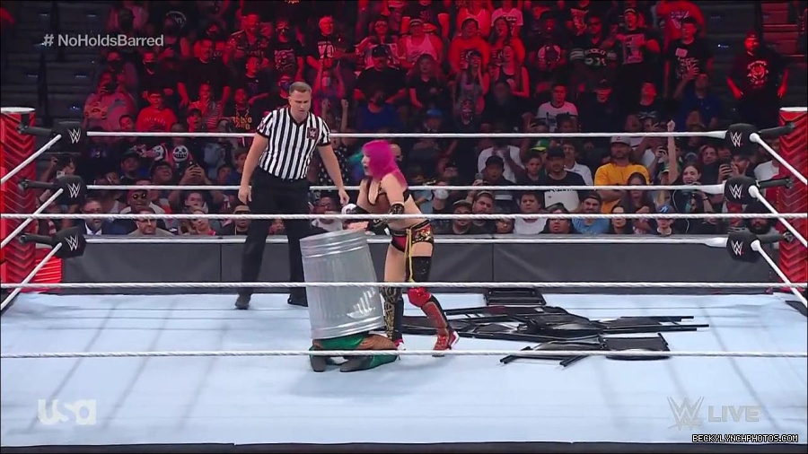 WWE_RAW_4th_July_2022_720p_WEBRip_h264_mp4_008509658.jpg