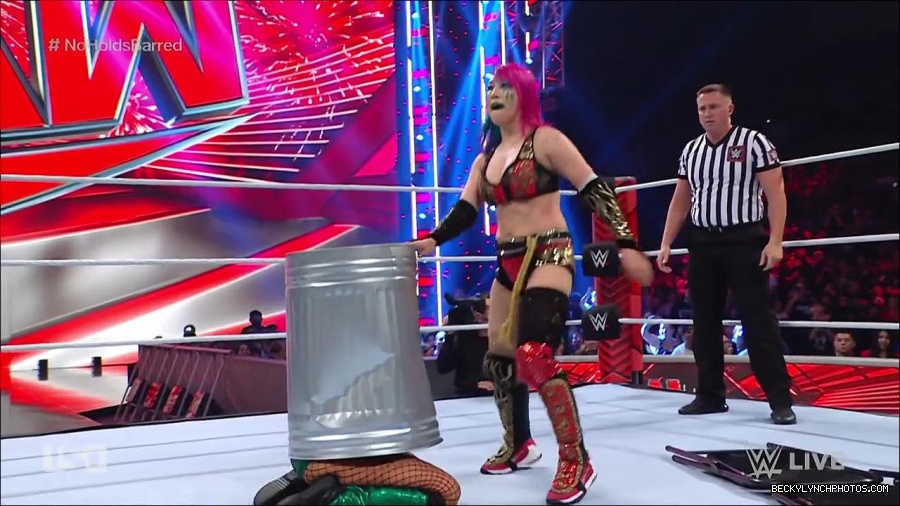 WWE_RAW_4th_July_2022_720p_WEBRip_h264_mp4_008511259.jpg