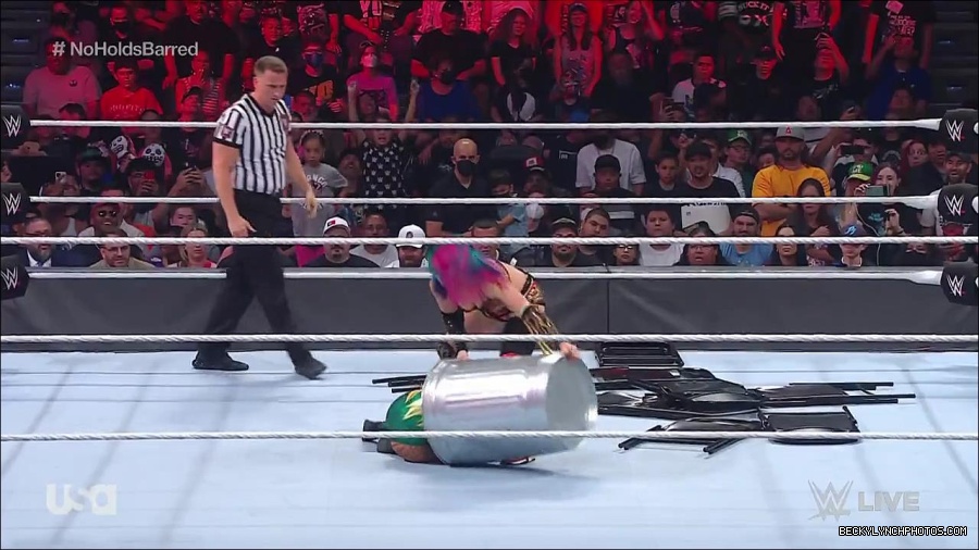 WWE_RAW_4th_July_2022_720p_WEBRip_h264_mp4_008515664.jpg