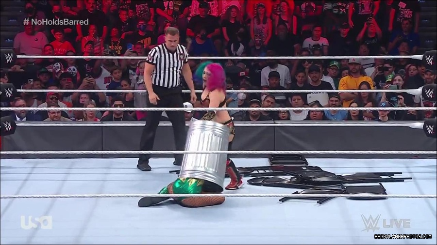 WWE_RAW_4th_July_2022_720p_WEBRip_h264_mp4_008516465.jpg