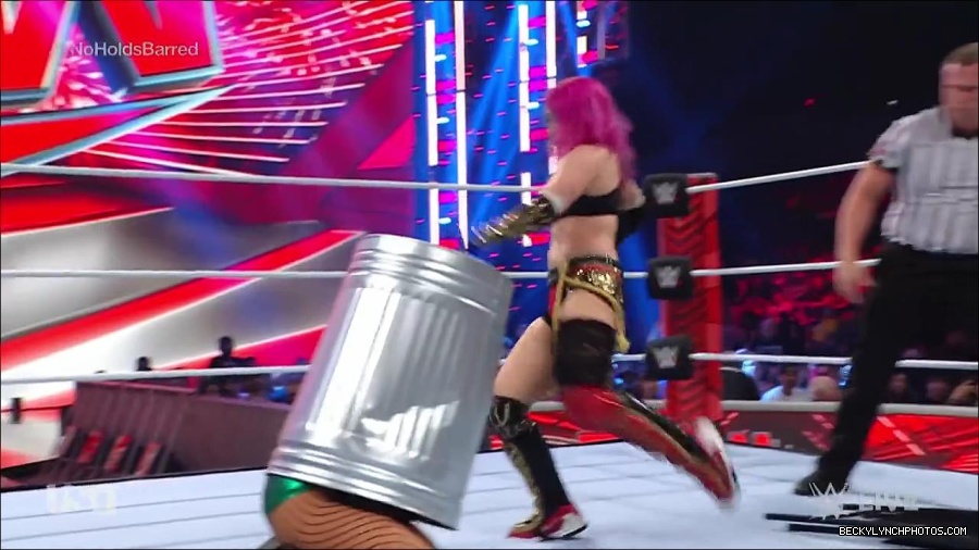 WWE_RAW_4th_July_2022_720p_WEBRip_h264_mp4_008521269.jpg