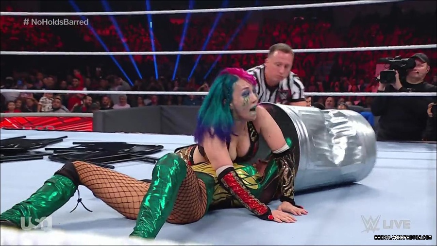 WWE_RAW_4th_July_2022_720p_WEBRip_h264_mp4_008548897.jpg