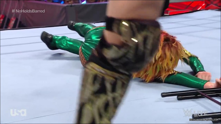 WWE_RAW_4th_July_2022_720p_WEBRip_h264_mp4_008566515.jpg