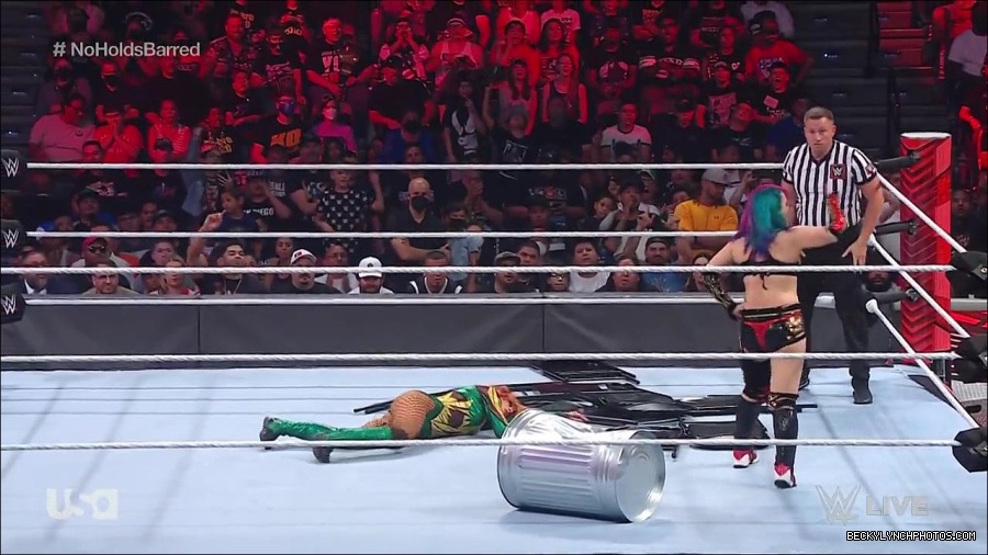 WWE_RAW_4th_July_2022_720p_WEBRip_h264_mp4_008568917.jpg