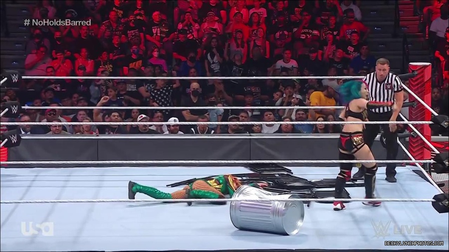 WWE_RAW_4th_July_2022_720p_WEBRip_h264_mp4_008569317.jpg