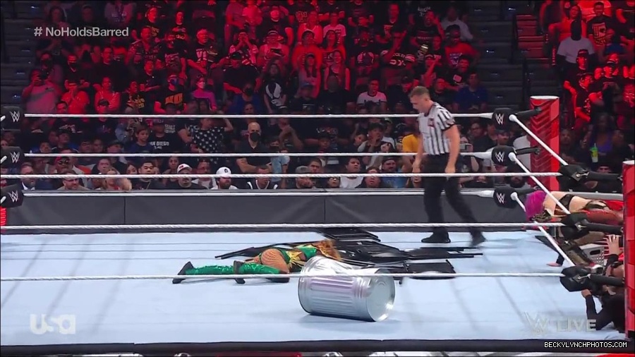 WWE_RAW_4th_July_2022_720p_WEBRip_h264_mp4_008570919.jpg