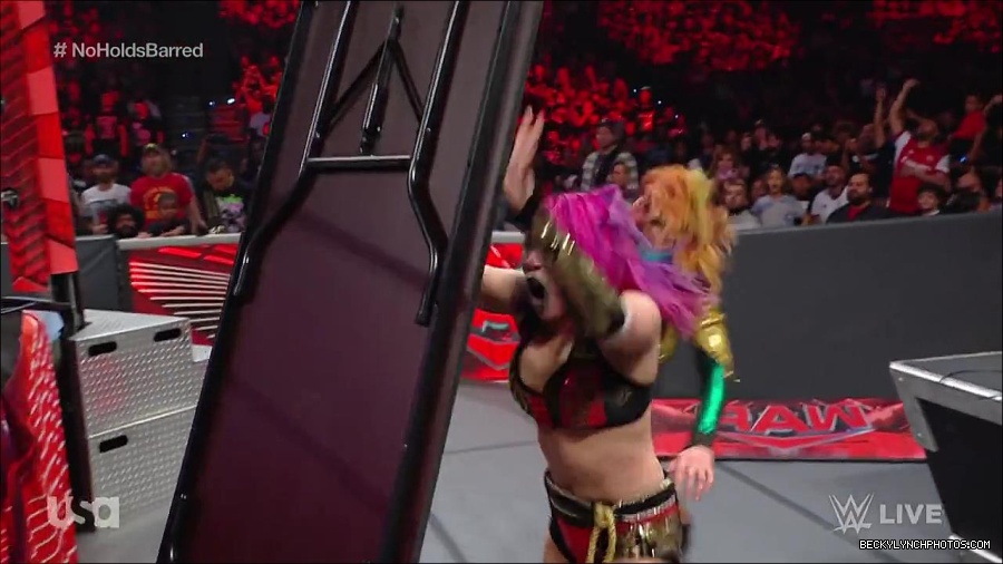 WWE_RAW_4th_July_2022_720p_WEBRip_h264_mp4_008594142.jpg