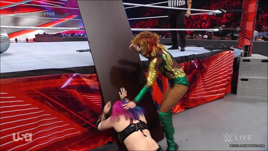 WWE_RAW_4th_July_2022_720p_WEBRip_h264_mp4_008596545.jpg