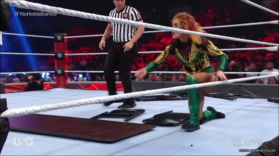 WWE_RAW_4th_July_2022_720p_WEBRip_h264_mp4_008611359.jpg