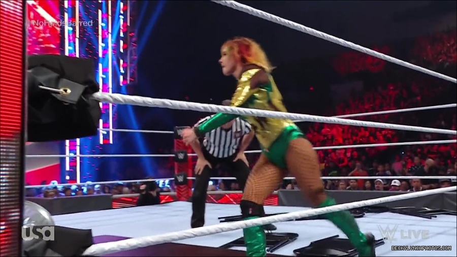 WWE_RAW_4th_July_2022_720p_WEBRip_h264_mp4_008612160.jpg
