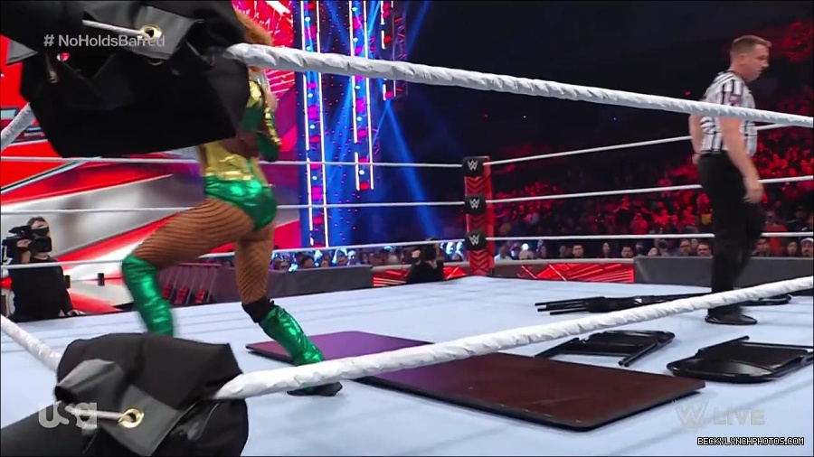 WWE_RAW_4th_July_2022_720p_WEBRip_h264_mp4_008613361.jpg