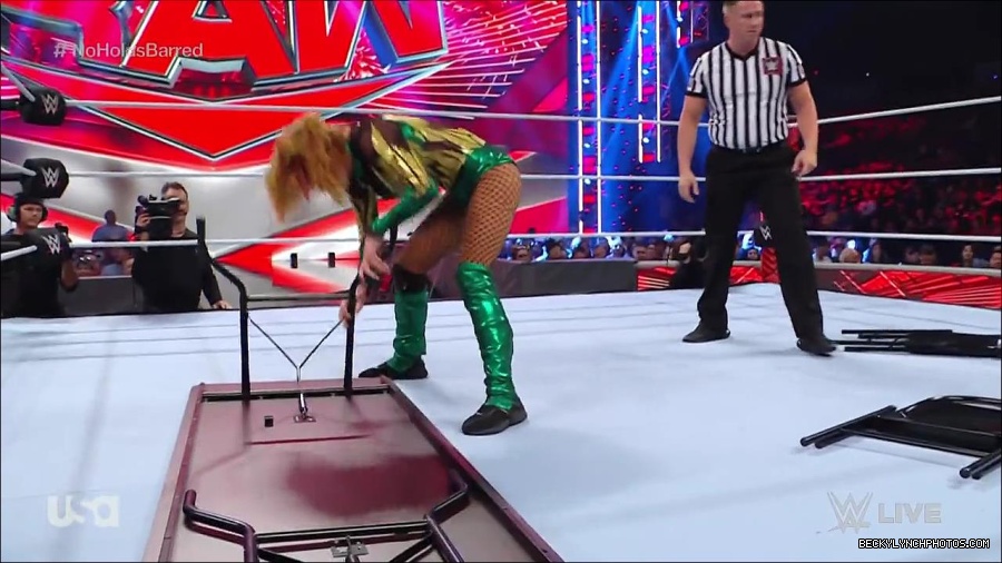 WWE_RAW_4th_July_2022_720p_WEBRip_h264_mp4_008618567.jpg
