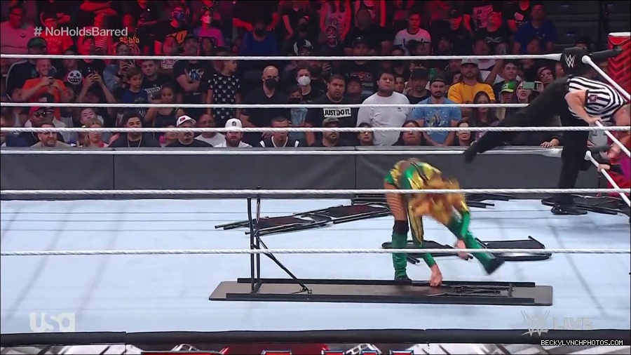 WWE_RAW_4th_July_2022_720p_WEBRip_h264_mp4_008622170.jpg