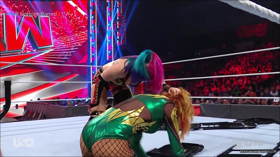 WWE_RAW_4th_July_2022_720p_WEBRip_h264_mp4_008631379.jpg