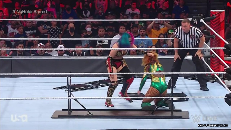 WWE_RAW_4th_July_2022_720p_WEBRip_h264_mp4_008632180.jpg