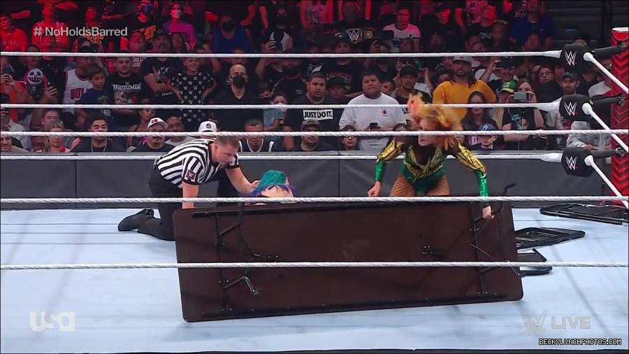 WWE_RAW_4th_July_2022_720p_WEBRip_h264_mp4_008642991.jpg