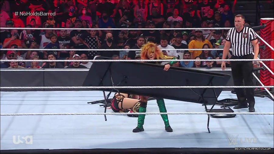 WWE_RAW_4th_July_2022_720p_WEBRip_h264_mp4_008647796.jpg
