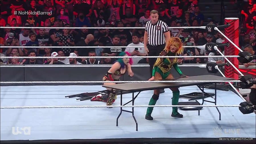 WWE_RAW_4th_July_2022_720p_WEBRip_h264_mp4_008652601.jpg