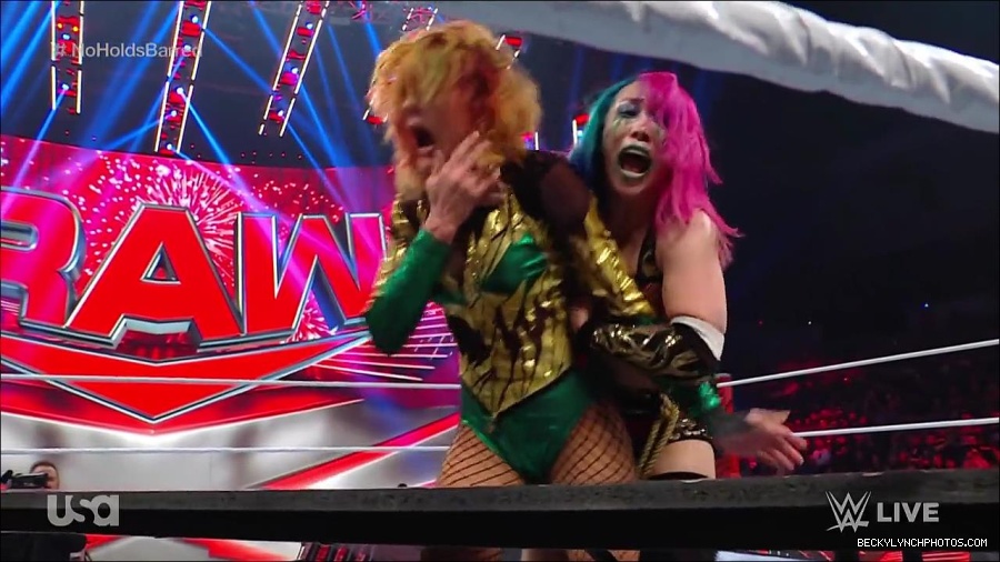 WWE_RAW_4th_July_2022_720p_WEBRip_h264_mp4_008654202.jpg