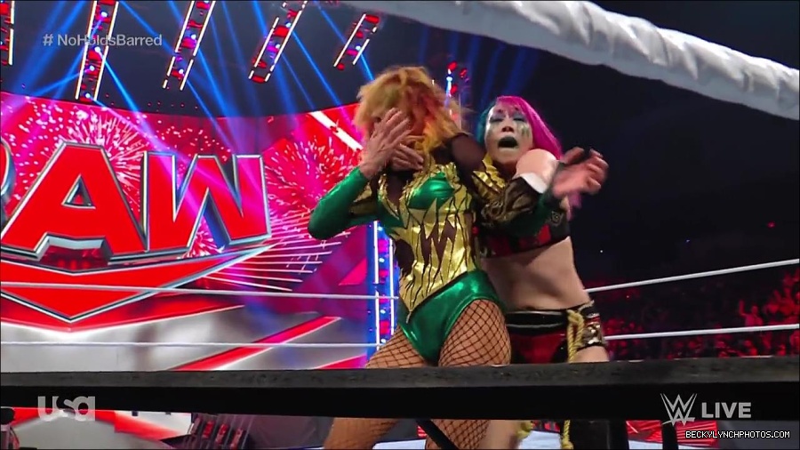 WWE_RAW_4th_July_2022_720p_WEBRip_h264_mp4_008655003.jpg