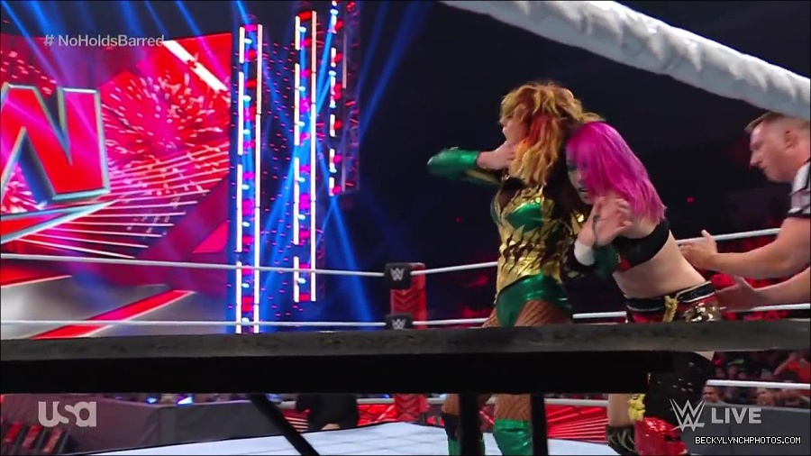 WWE_RAW_4th_July_2022_720p_WEBRip_h264_mp4_008656204.jpg