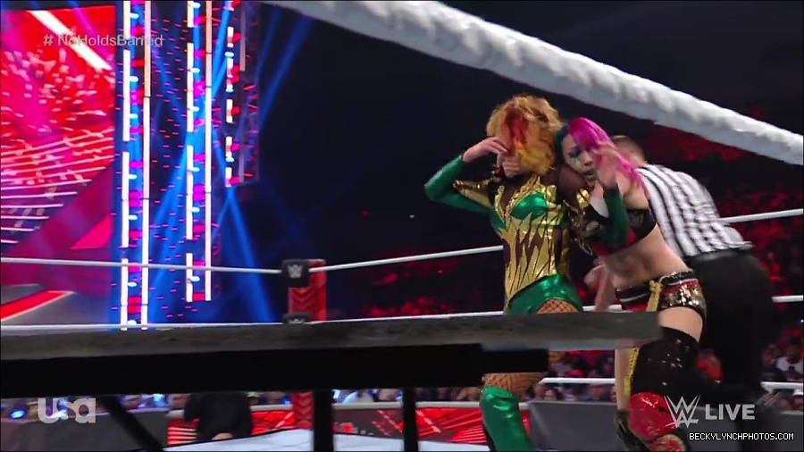 WWE_RAW_4th_July_2022_720p_WEBRip_h264_mp4_008656605.jpg