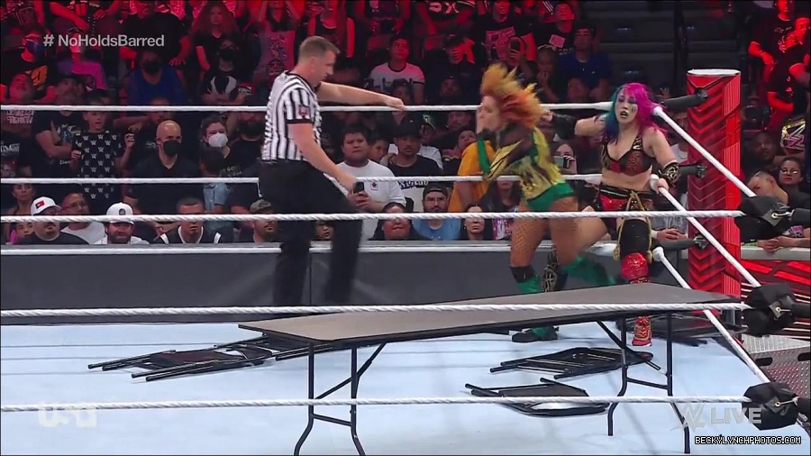 WWE_RAW_4th_July_2022_720p_WEBRip_h264_mp4_008661810.jpg