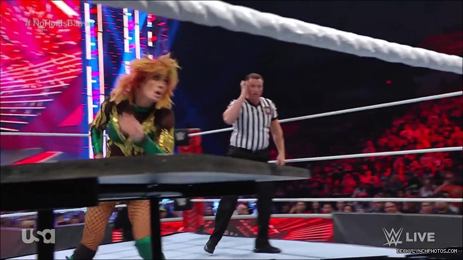 WWE_RAW_4th_July_2022_720p_WEBRip_h264_mp4_008663411.jpg