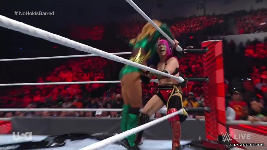 WWE_RAW_4th_July_2022_720p_WEBRip_h264_mp4_008665013.jpg