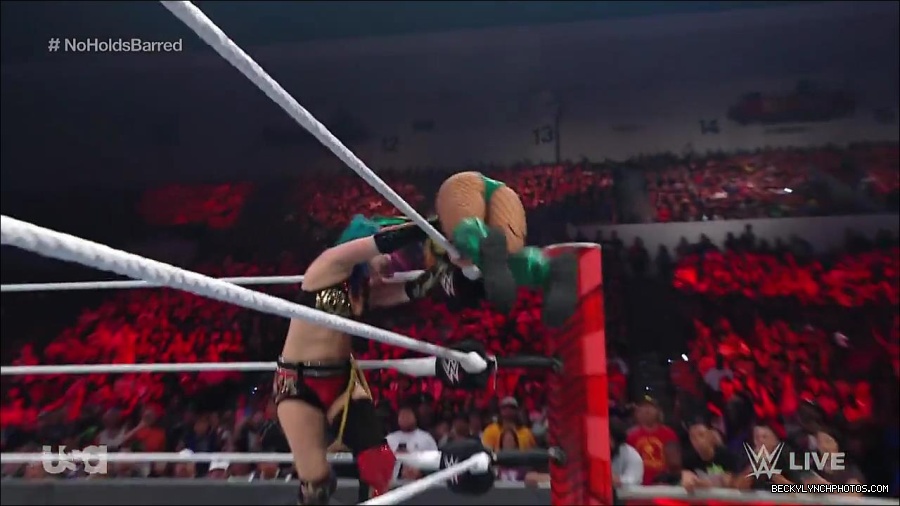 WWE_RAW_4th_July_2022_720p_WEBRip_h264_mp4_008665814.jpg