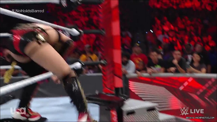 WWE_RAW_4th_July_2022_720p_WEBRip_h264_mp4_008670619.jpg