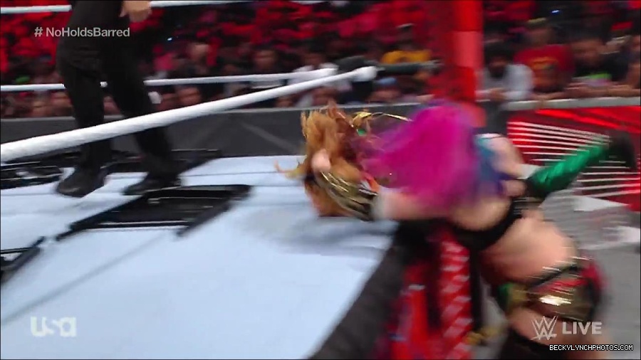 WWE_RAW_4th_July_2022_720p_WEBRip_h264_mp4_008674623.jpg