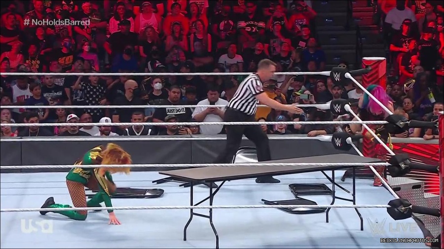 WWE_RAW_4th_July_2022_720p_WEBRip_h264_mp4_008703051.jpg