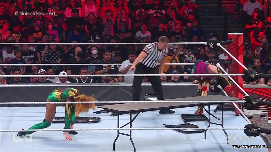 WWE_RAW_4th_July_2022_720p_WEBRip_h264_mp4_008703852.jpg