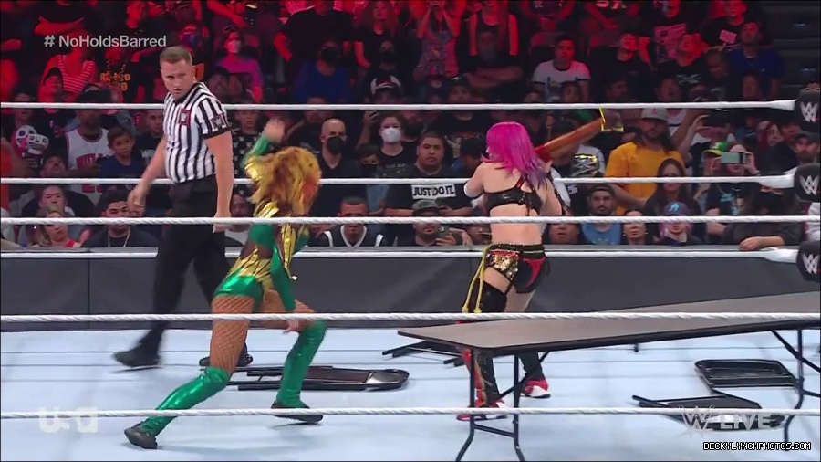 WWE_RAW_4th_July_2022_720p_WEBRip_h264_mp4_008705453.jpg