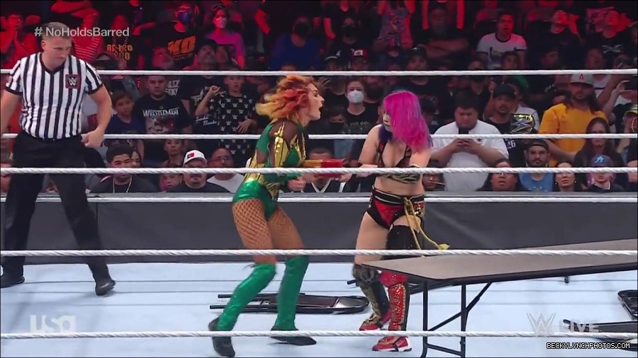 WWE_RAW_4th_July_2022_720p_WEBRip_h264_mp4_008706254.jpg