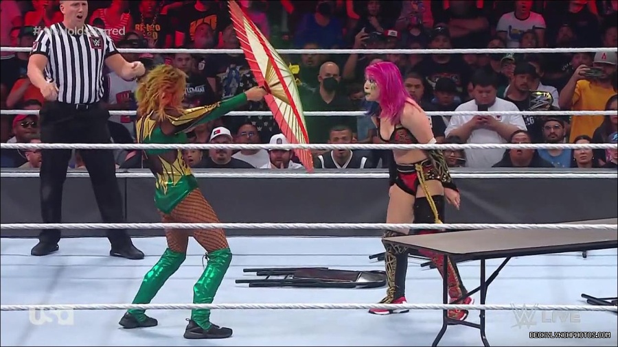 WWE_RAW_4th_July_2022_720p_WEBRip_h264_mp4_008710258.jpg