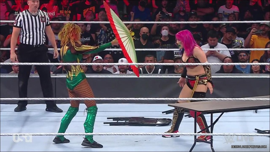 WWE_RAW_4th_July_2022_720p_WEBRip_h264_mp4_008711059.jpg