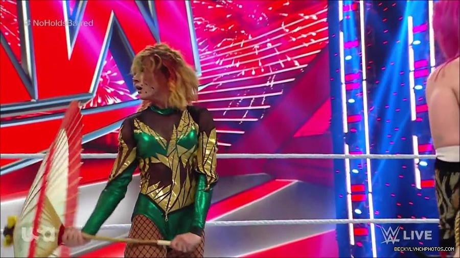 WWE_RAW_4th_July_2022_720p_WEBRip_h264_mp4_008711860.jpg