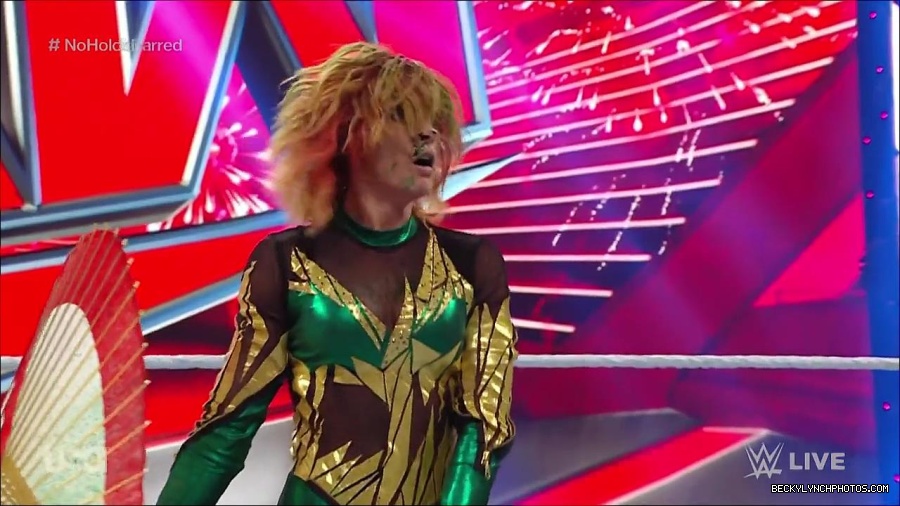 WWE_RAW_4th_July_2022_720p_WEBRip_h264_mp4_008712661.jpg
