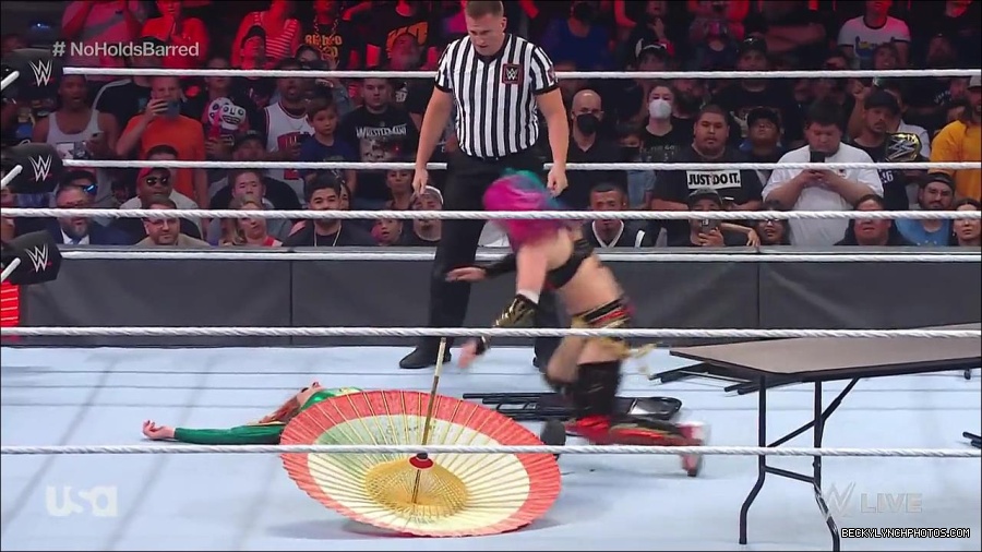 WWE_RAW_4th_July_2022_720p_WEBRip_h264_mp4_008715063.jpg