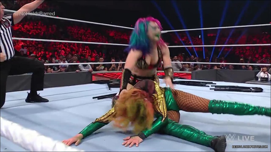 WWE_RAW_4th_July_2022_720p_WEBRip_h264_mp4_008719067.jpg