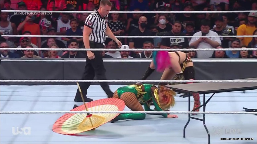 WWE_RAW_4th_July_2022_720p_WEBRip_h264_mp4_008721469.jpg