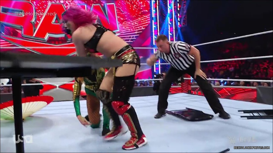 WWE_RAW_4th_July_2022_720p_WEBRip_h264_mp4_008722270.jpg