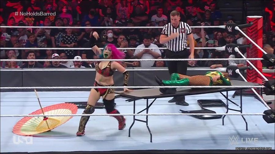 WWE_RAW_4th_July_2022_720p_WEBRip_h264_mp4_008725473.jpg